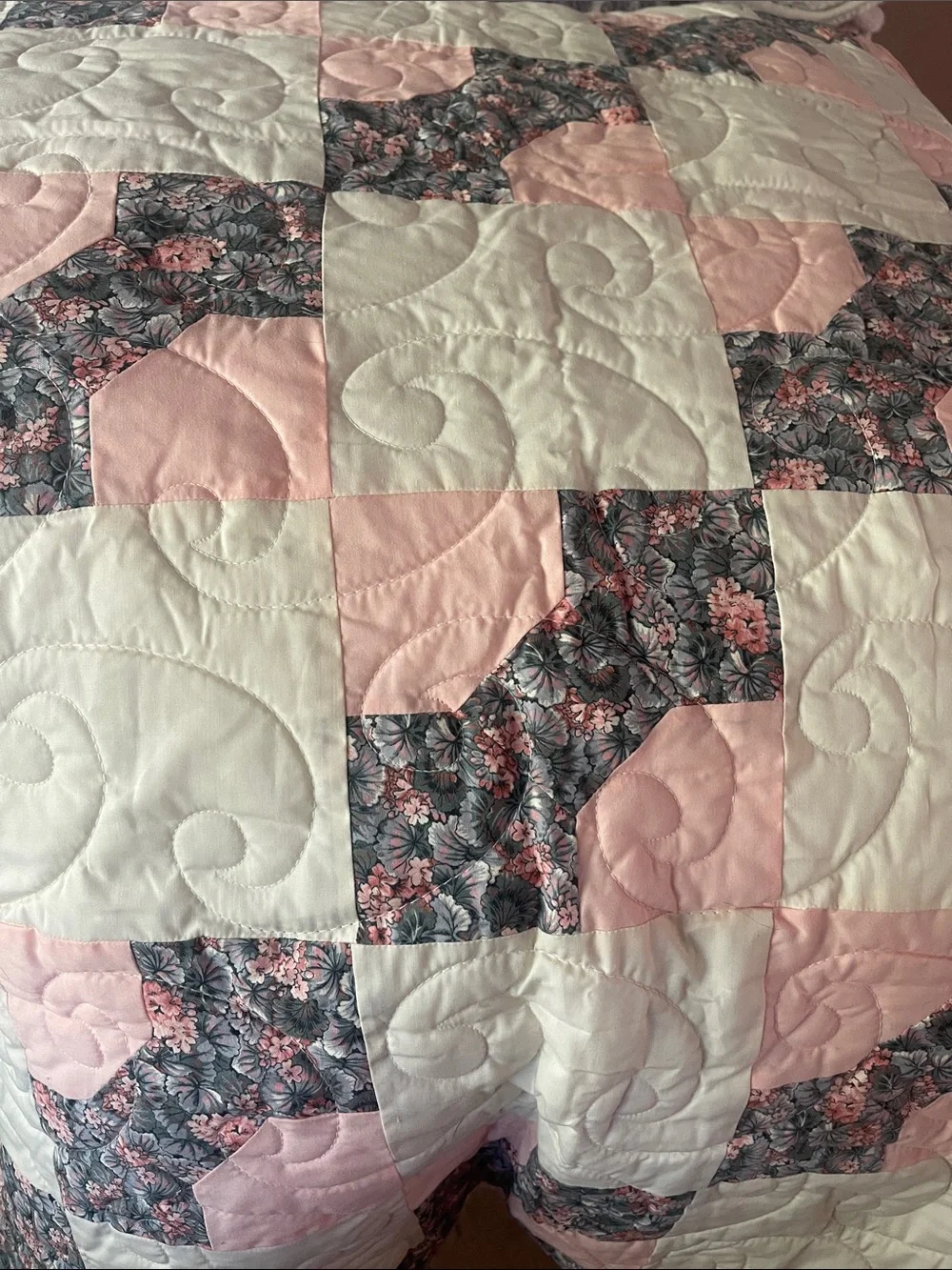 Quilt pink floral NEW machine stitched